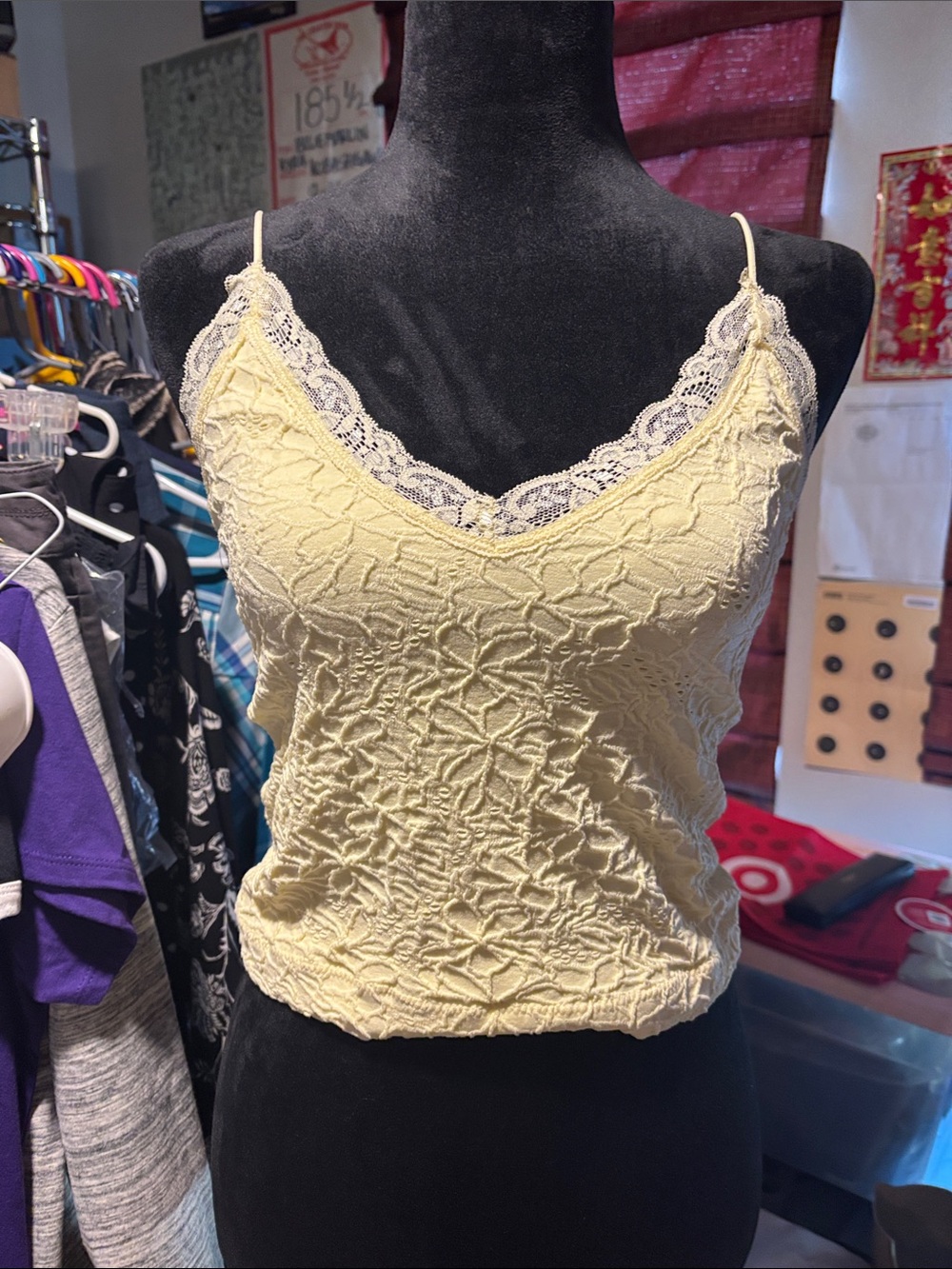 Lace-Trim Textured Spaghetti Strap Tank Top - Yellow